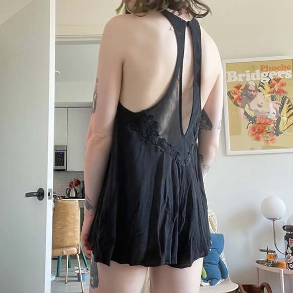 UO flowy romper - Picture 2 of 3